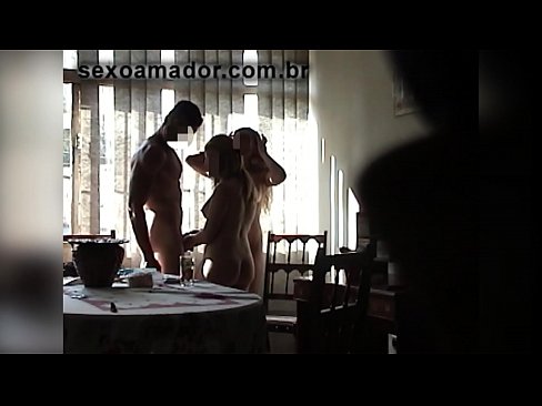 ❤️ Sexveninder inviterer en kæmpe mand og en trekant med ham ️❌ Fucking video at da.hentai-id.ru